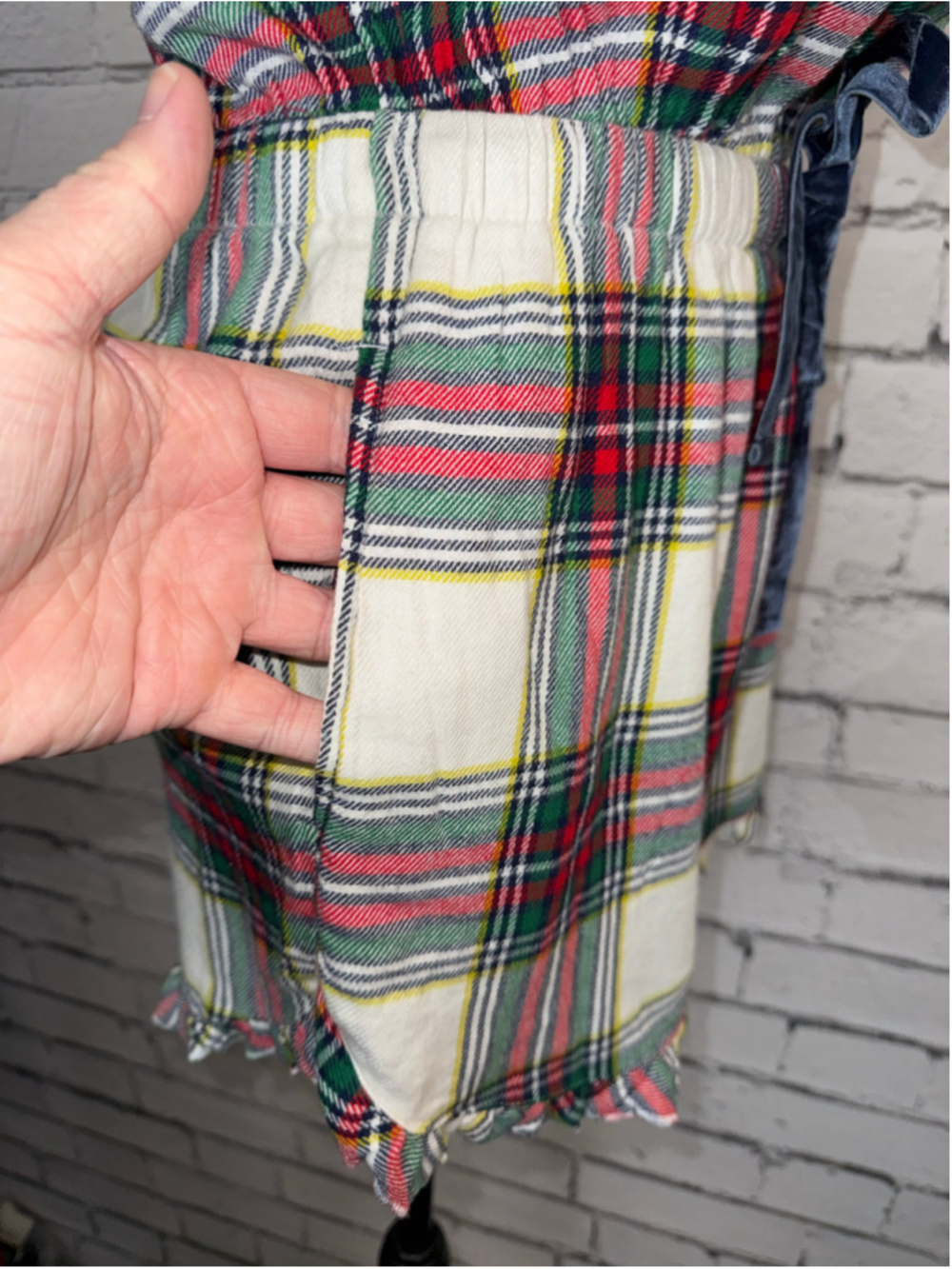 Women's Aerie Flannel Romper size Medium Red White Plaid Flannel Sleep Fall NWT - Picture 9 of 14